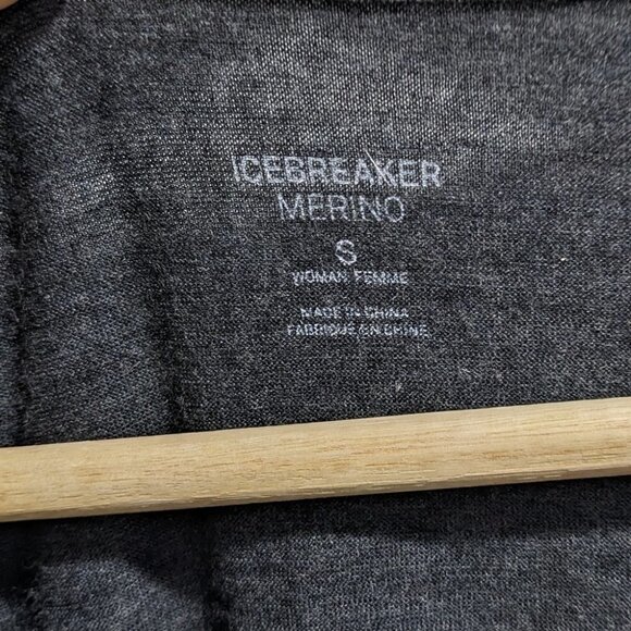 Icebreaker | Women's harmony merino wool henley in grey - Picture 5 of 10